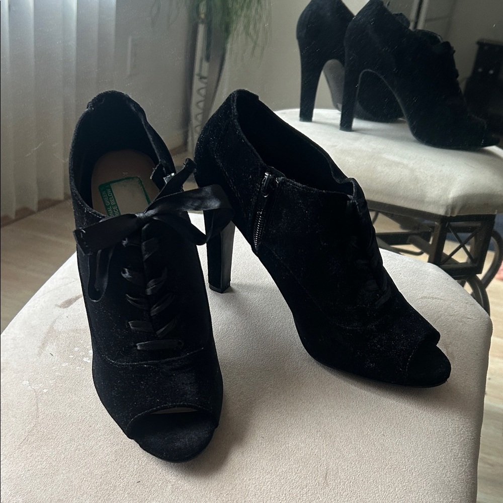 Kelly & Katie Black Velvet Lace-Up Peep-Toe Heels